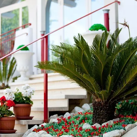 Hotel Ambassador Grottammare