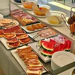 Ambassador Hotel 3*