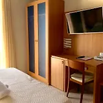 Ambassador Hotel 3*