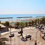 Hotel Ambassador Grottammare
