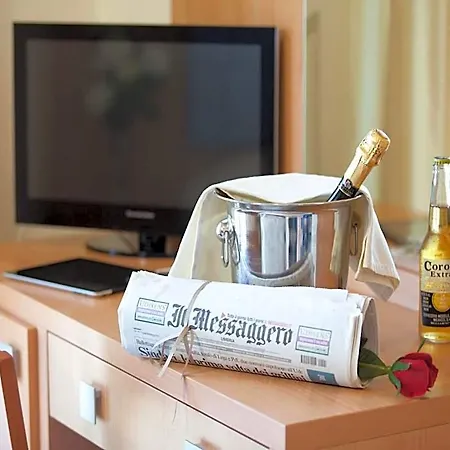 Ambassador Hotel 3*