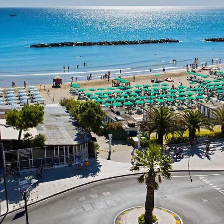 Ambassador 3* Grottammare