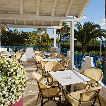 Hotel Ambassador Grottammare