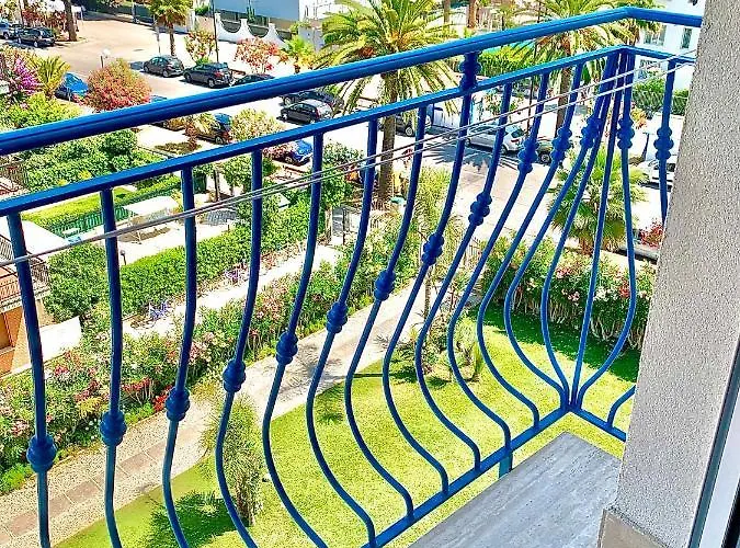 Ambassador Grottammare