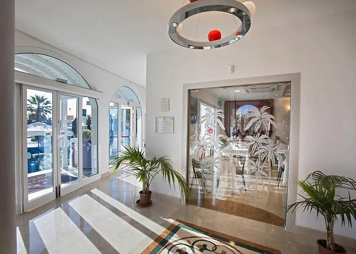 Hotel Ambassador Grottammare