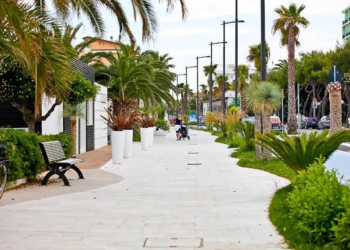 Ambassador 3* Grottammare